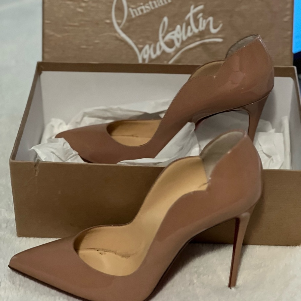 Christian Louboutin Women's Tan Heels